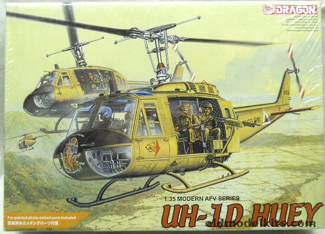 Dragon 1/35 UH-1D Huey, 3538 plastic model kit